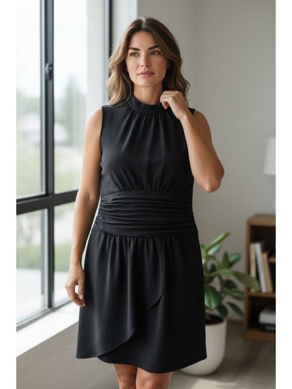 Nicole Miller Black Sleeveless Ruched Waist Dress Size 10 US Polyester-Spandex B